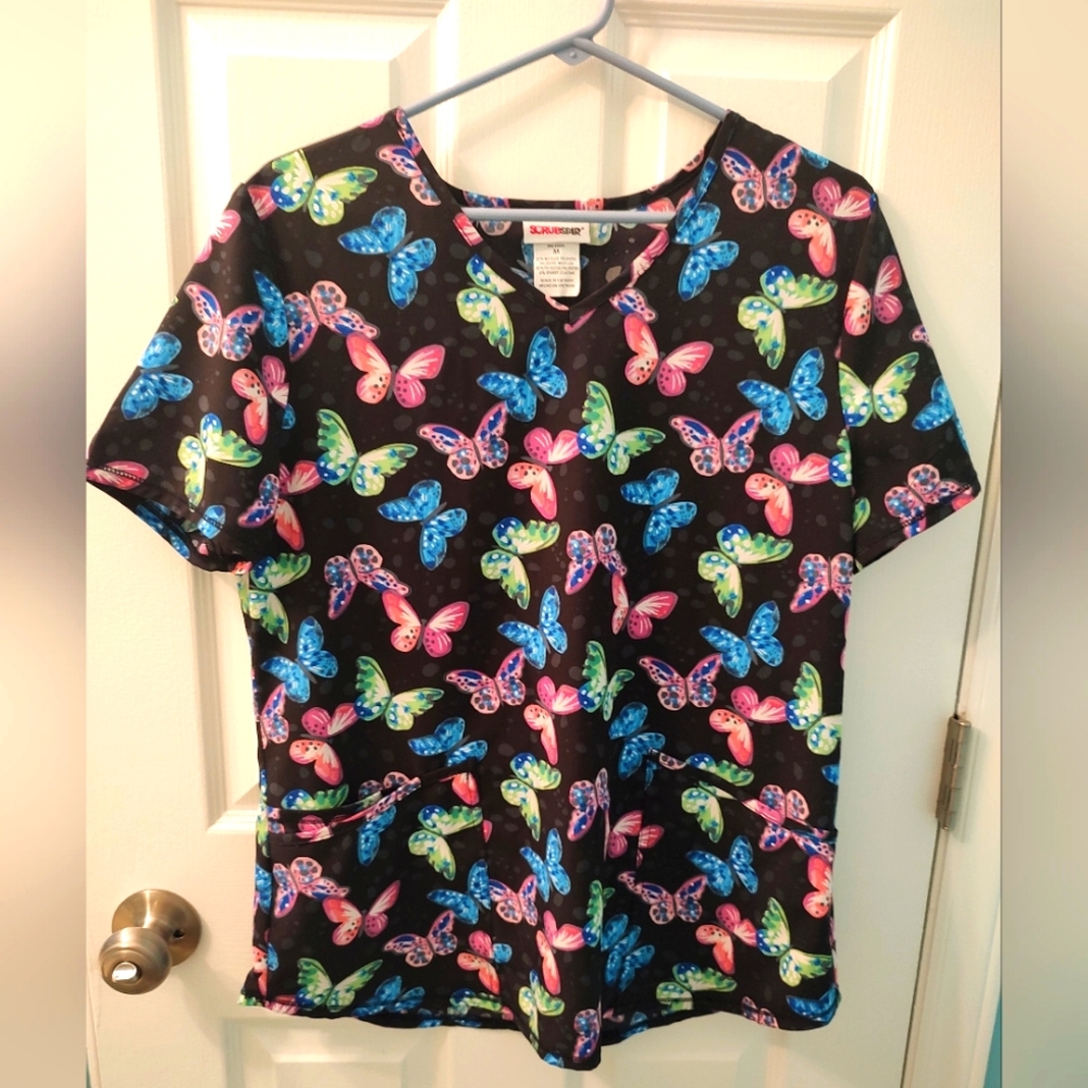 ScrubStar Top with Butterflies Size M